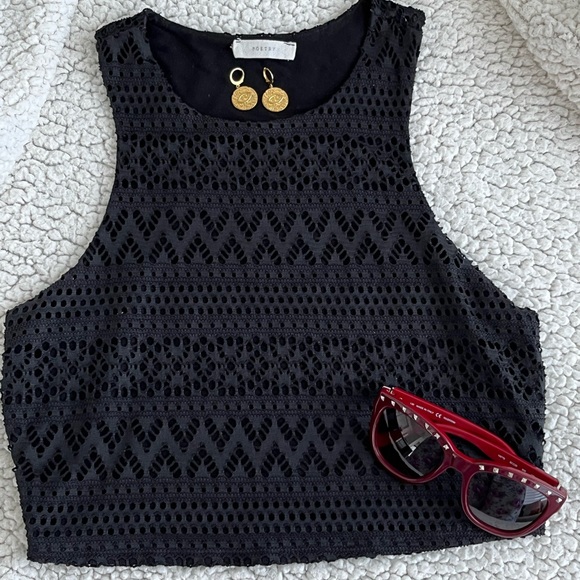 Used black Crop top. Perfect for summer or layerings. (Accessories not included) - Picture 4 of 4